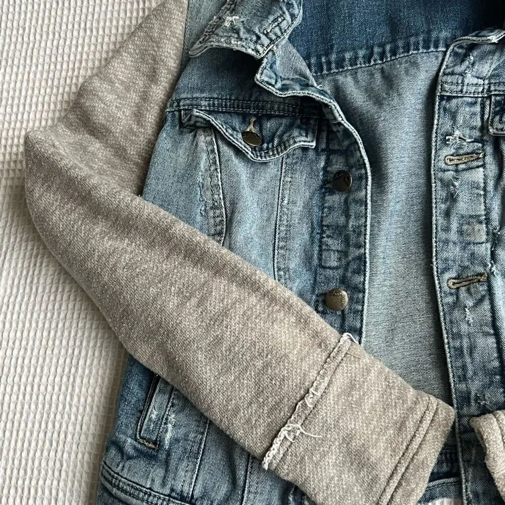 Free People Sweatshirt Knit Jean Distressed Streetwear  Fall Jacket Size S - Picture 6 of 10